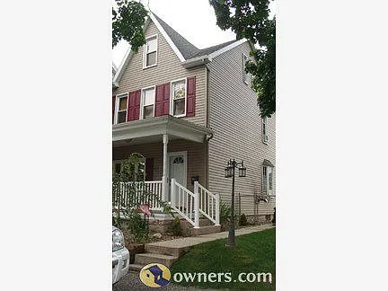 314 E Logan Ave photo 1