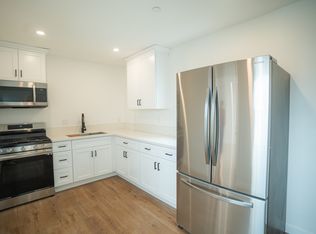 1840 Henderson Ave APT 4, Long Beach, CA 90806