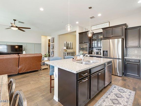 5th image of 1517 W REDONDO Drive
