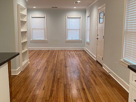 5th image of 254 Williford St