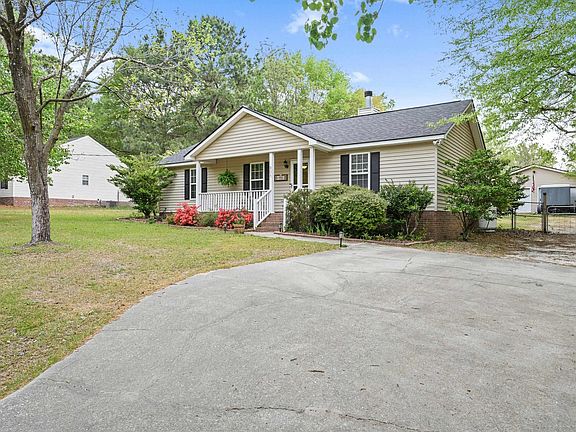 4th image of 908 Watts Hill Rd