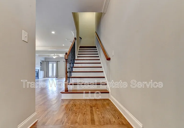 4648 Pine St SE — Photo 3