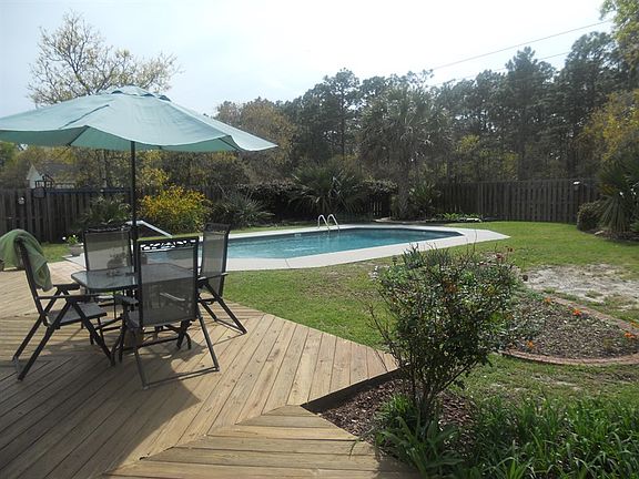 3rd image of 1013 Balfoure Dr
