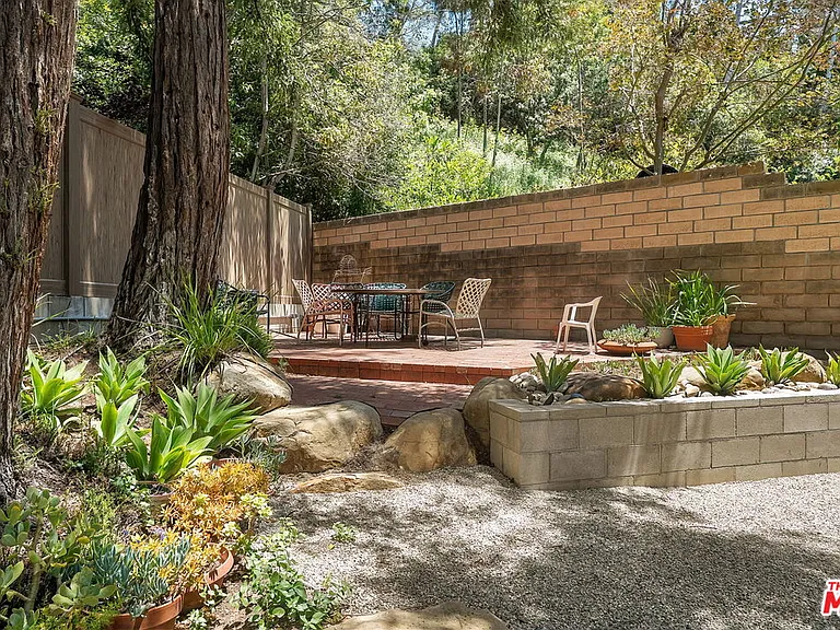 10311 Clusterberry Ct — Photo 39