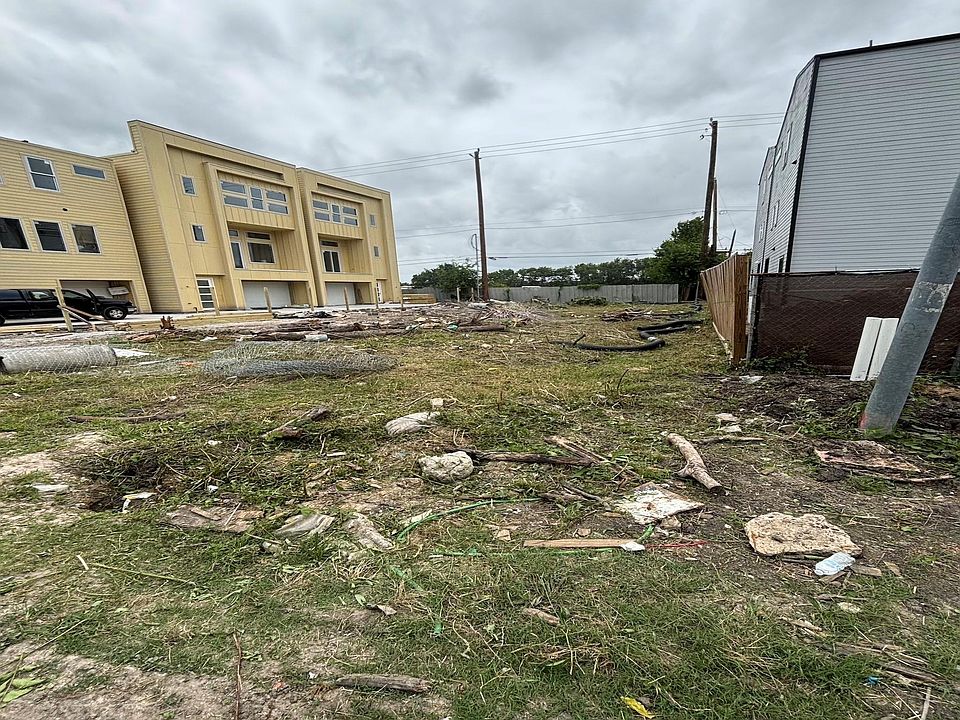 1st image of 4210 Dreyfus St Lot 16
