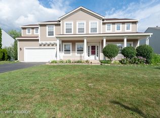 1011 Evergreen St, Mundelein, IL 60060