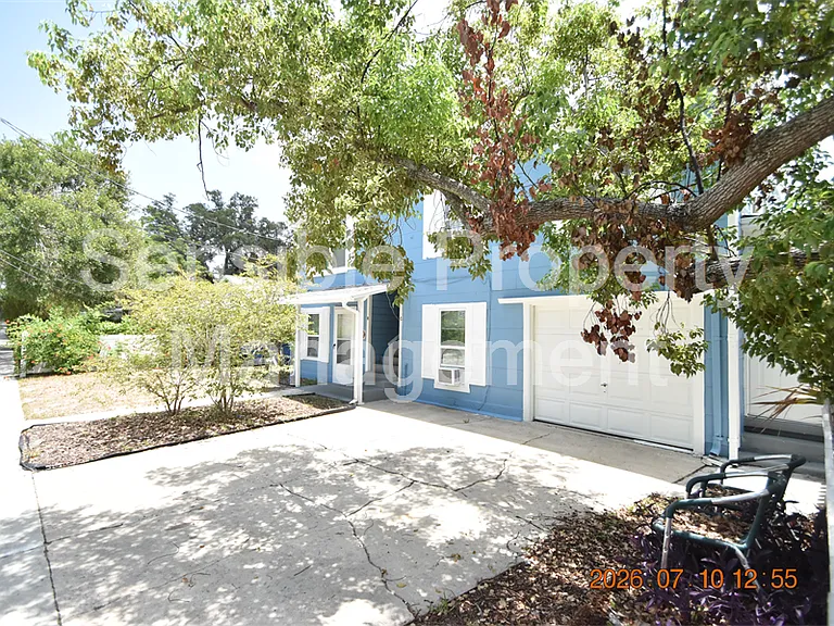 1156 Sunset Point Rd #A — Photo 2
