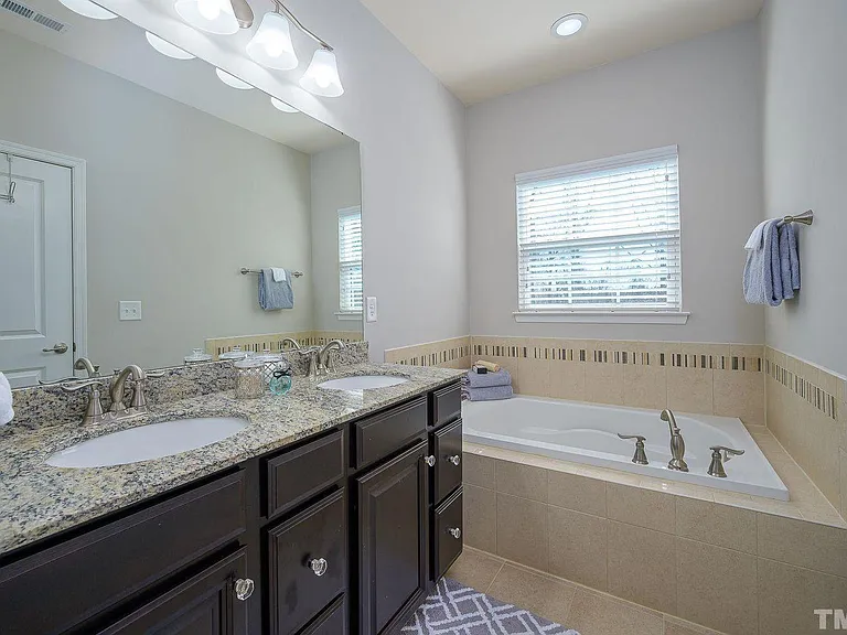 1188 Boxcar Way — Photo 15