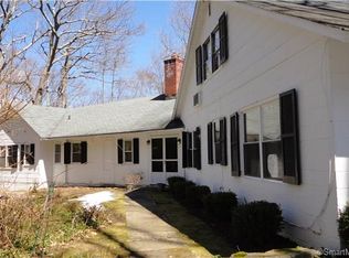 293 Laurel Rd #L, New Canaan, CT 06840