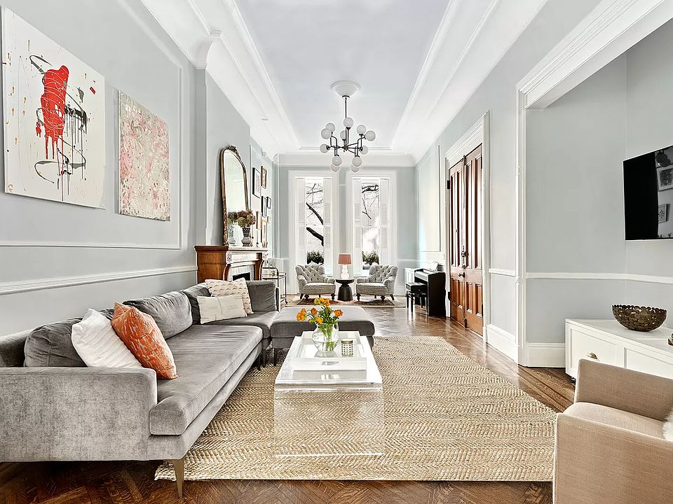 1st image of 110 Hicks St Suite 1