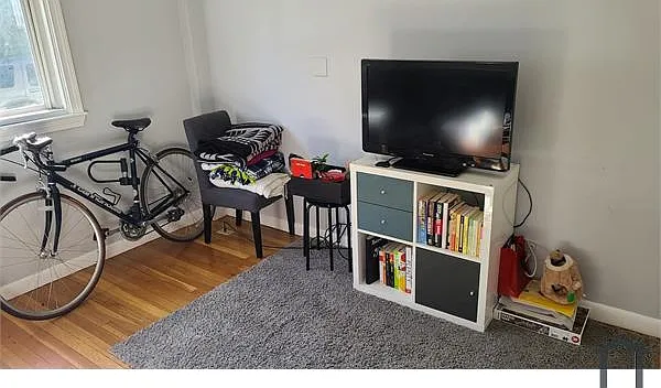 3 bed, 1400 sqft, $3,700 — Photo 2