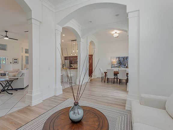 5th image of 429 Coastal Breeze Way