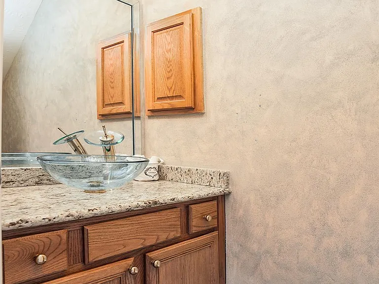 8915 Wallington Dr — Photo 14