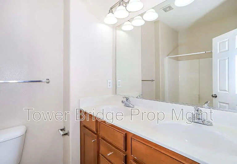 3301 N Park Dr #1411 — Photo 10