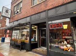 3220-3222 Washington Ave #1, Racine, WI 53405