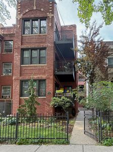 1322 W Winona St APT 1N, Chicago, IL, 60640