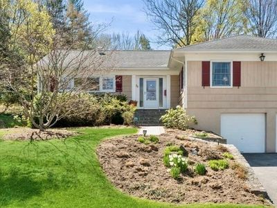 30 Birch Way, North Tarrytown, NY, 10591