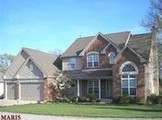 730 Heatherstone Dr, High Ridge, MO 63049