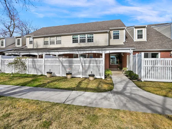 66 Brookside Ln, Centerville, UT 84014