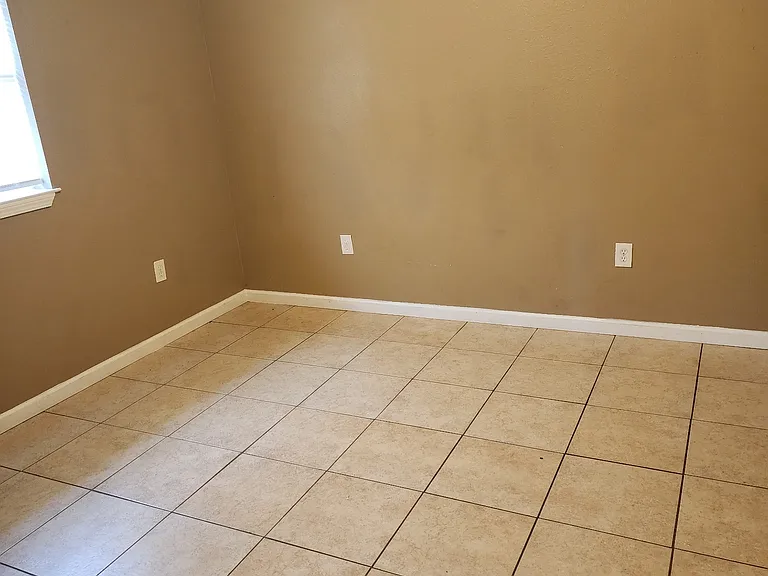 2109 Octavia Dr — Photo 5