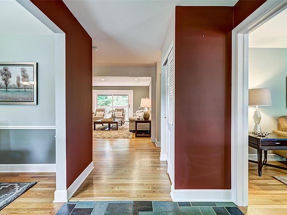 5th image of 13115 Fourposter Ct