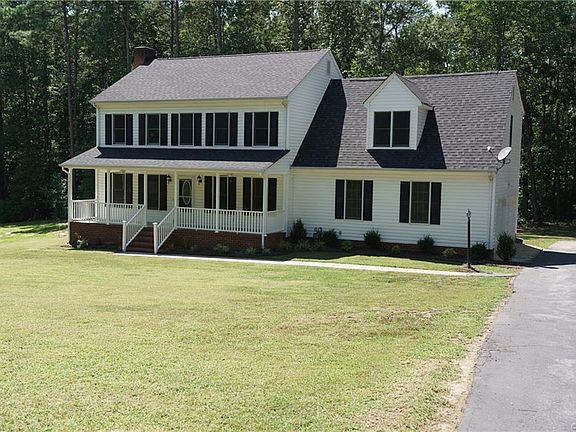 2nd image of 20018 Oak River Dr