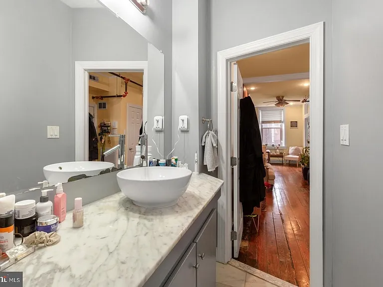 1341 Lombard St #2 — Photo 19
