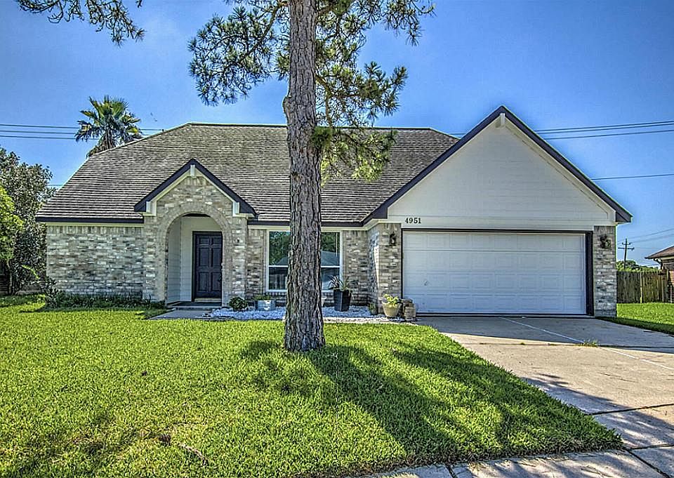 1st image of 4951 Shady Oaks Ln
