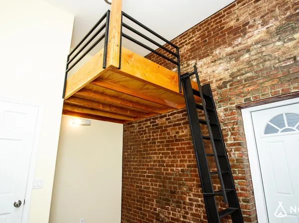 270 Irving Avenue image 9 of 23