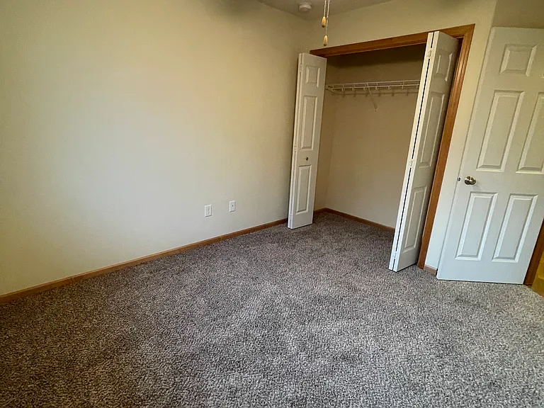 217 Brentwood Dr — Photo 17