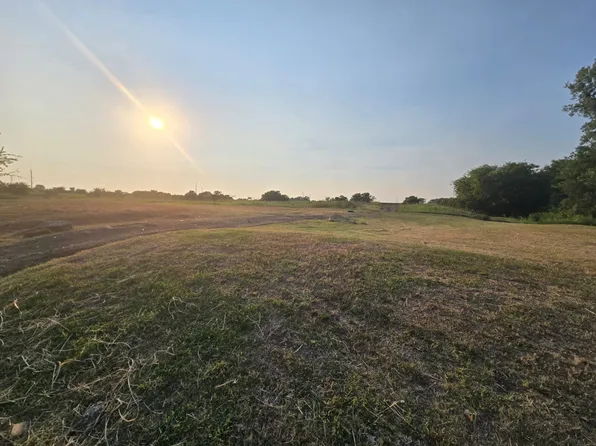 5501 Nomas St, Dallas, TX 75212