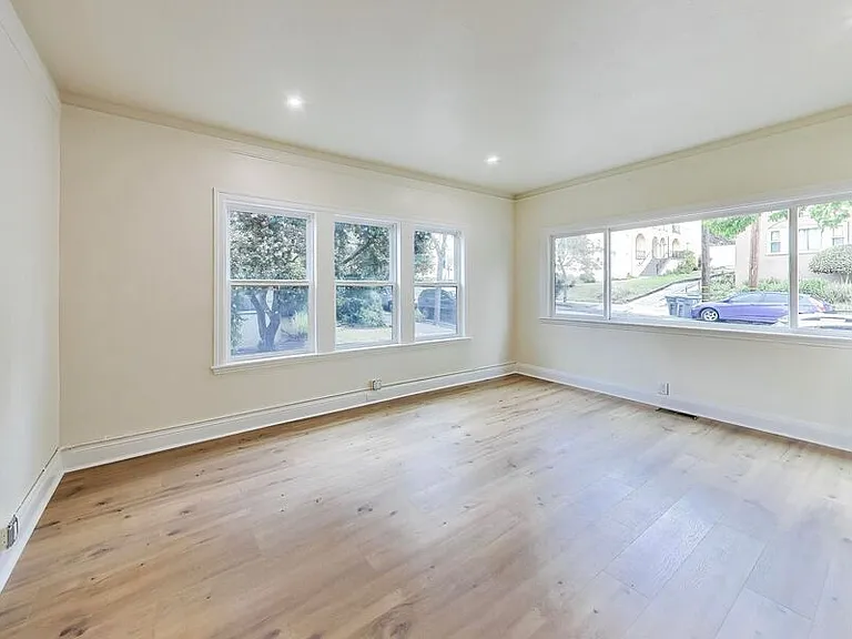 1534 Arch St #3 — Photo 3