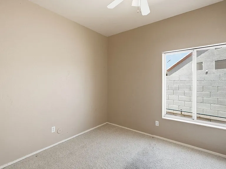 10860 N 118th Way — Photo 22