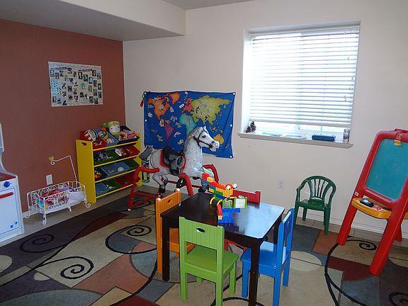 2nd image of 5084 Victor Ct