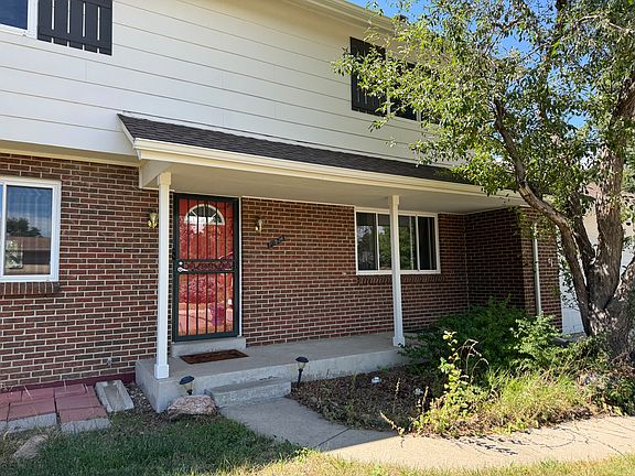 3rd image of 10326 W Idaho Pl
