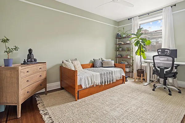 Sold by Compass | media 20