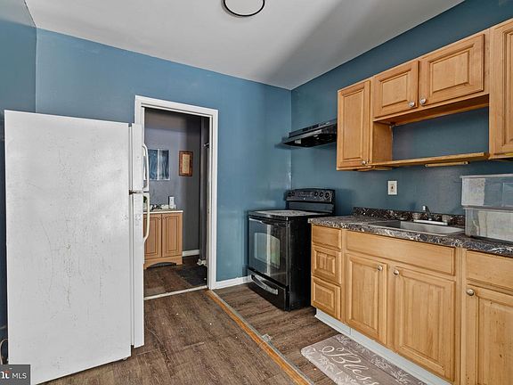 5th image of 1303 W Venango St #5