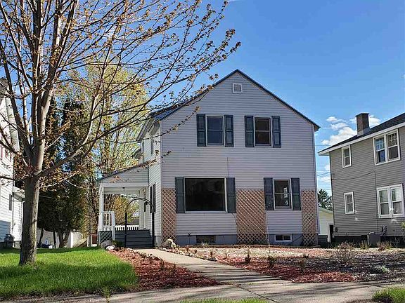 2nd image of 841 Cass Ave