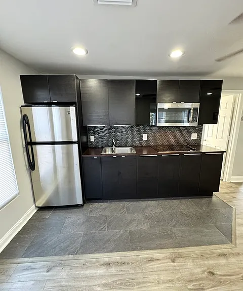 726 Bradley St #TOP — Photo 3