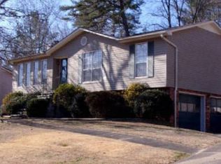 5918 Northwood Dr, Pinson, AL 35126