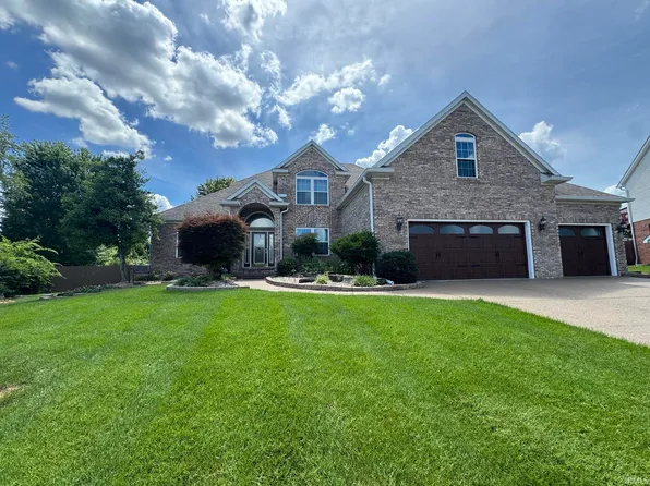 6100 Pebble Stone Dr, Evansville, IN 47711