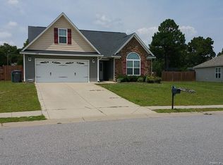 2148 Sir Michael Dr, Hope Mills, NC 28348