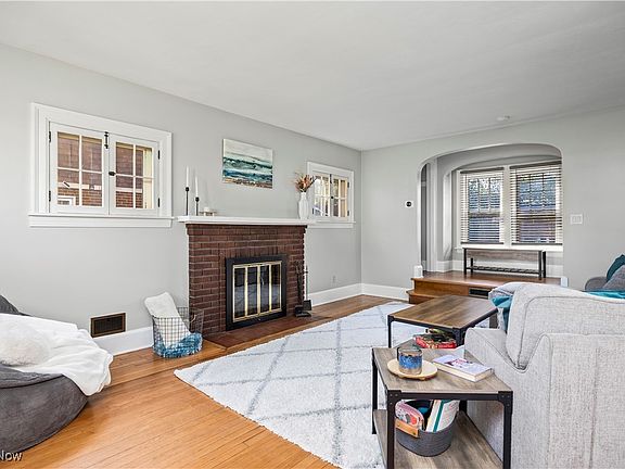 5th image of 333 Cornell Ave