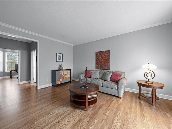 5th image of 3409 W 147th St