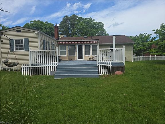3rd image of 6 Montclare Pl