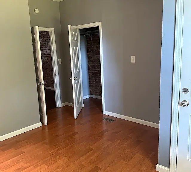 4261 Russell Blvd — Photo 22