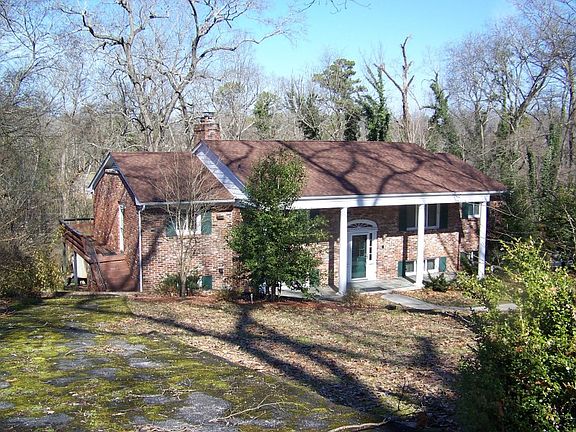 3rd image of 5521 Crestwood Dr