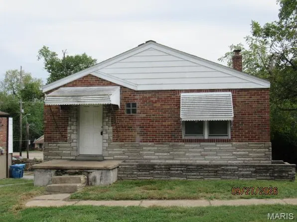 5512 Reineke Ct, Saint Louis, MO 63136