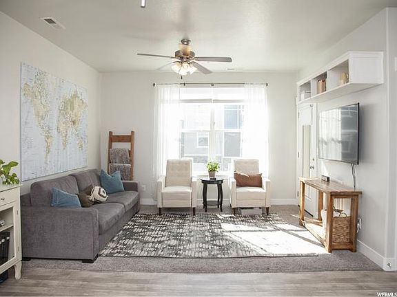 3rd image of 98 W Silver Springs Dr #1008