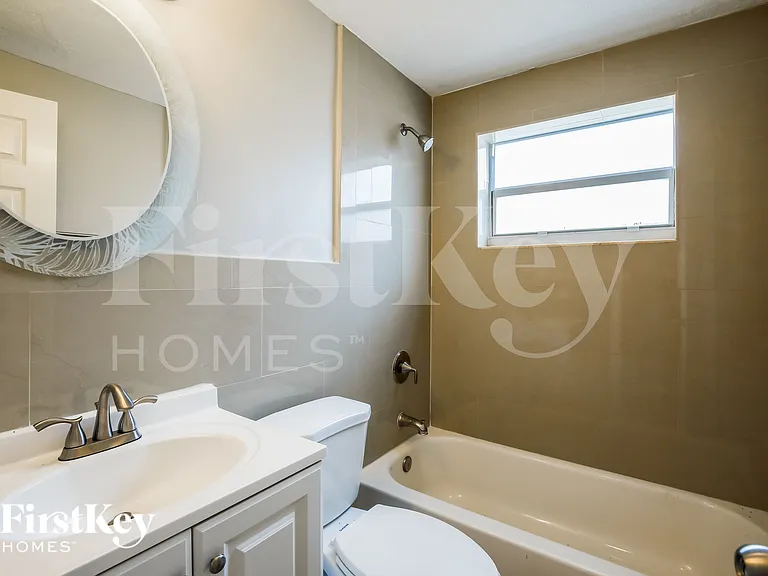 6611 Simms St — Photo 16